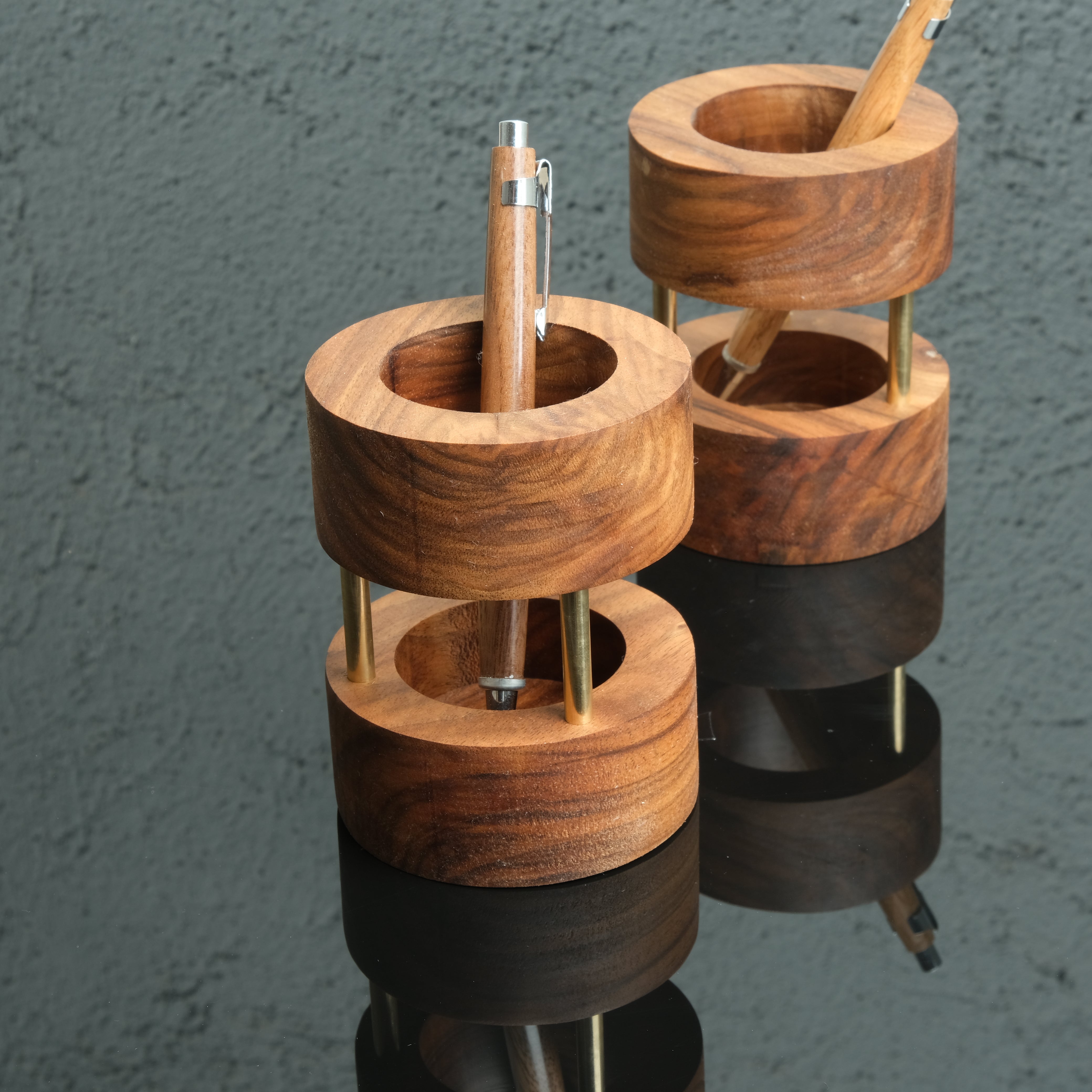 Imperium Orbit – Masif Ceviz Kalemlik