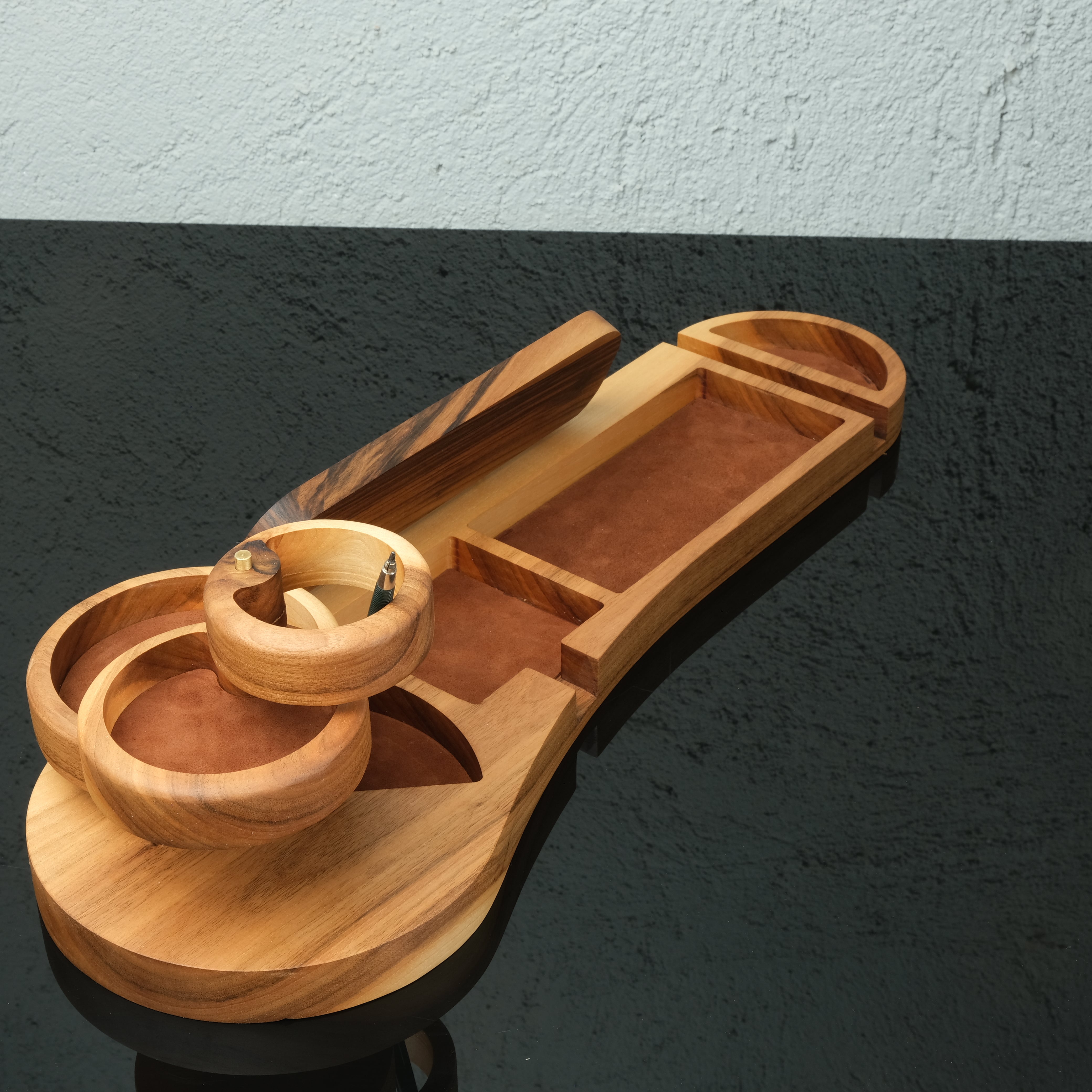 LEGATUS – PRESTİJİNİ MASANA TAŞI