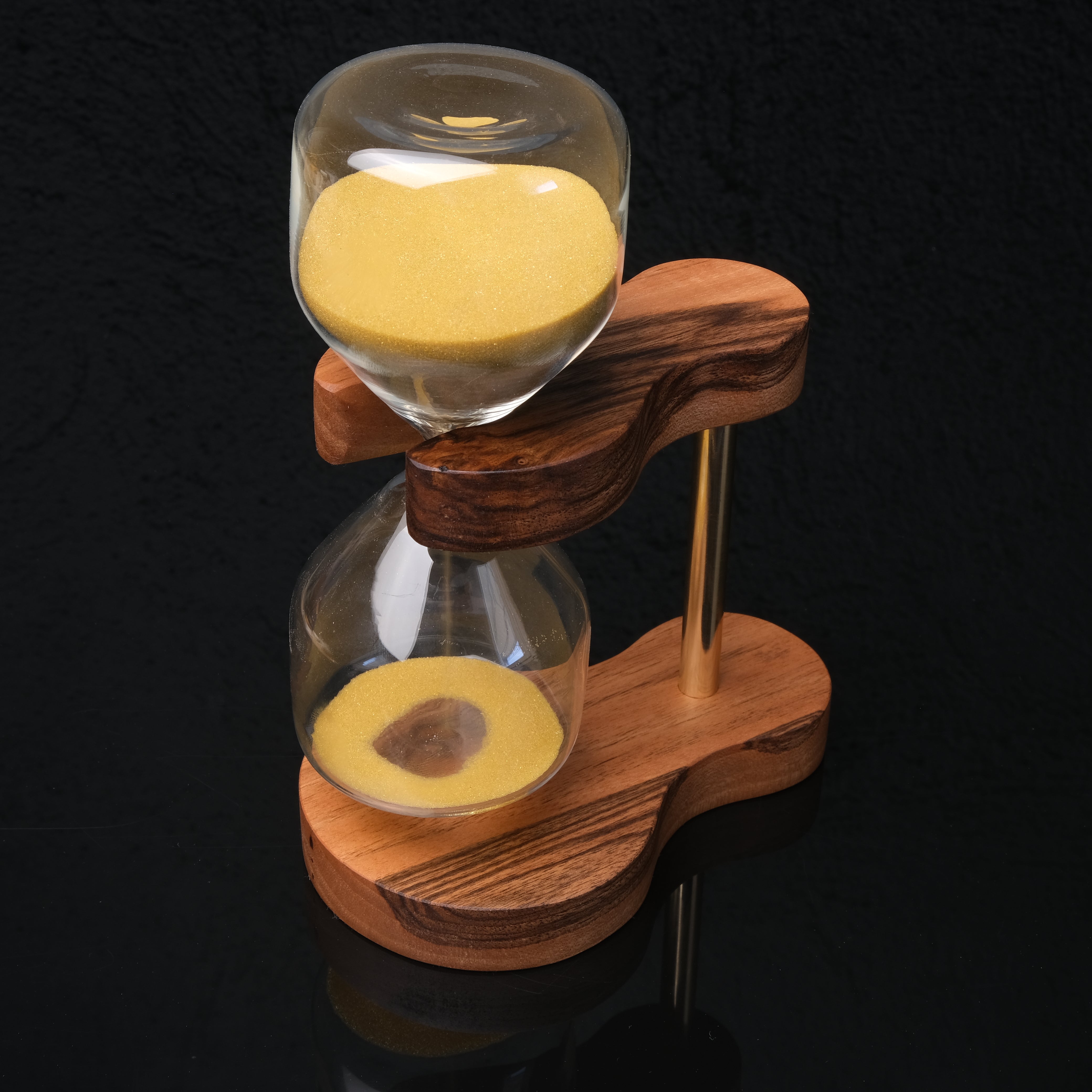 Chronos – Masif Ahşap & Cam Kum Saati | Lüks Masaüstü Ofis Aksesuarı ve Prestijli Hediye