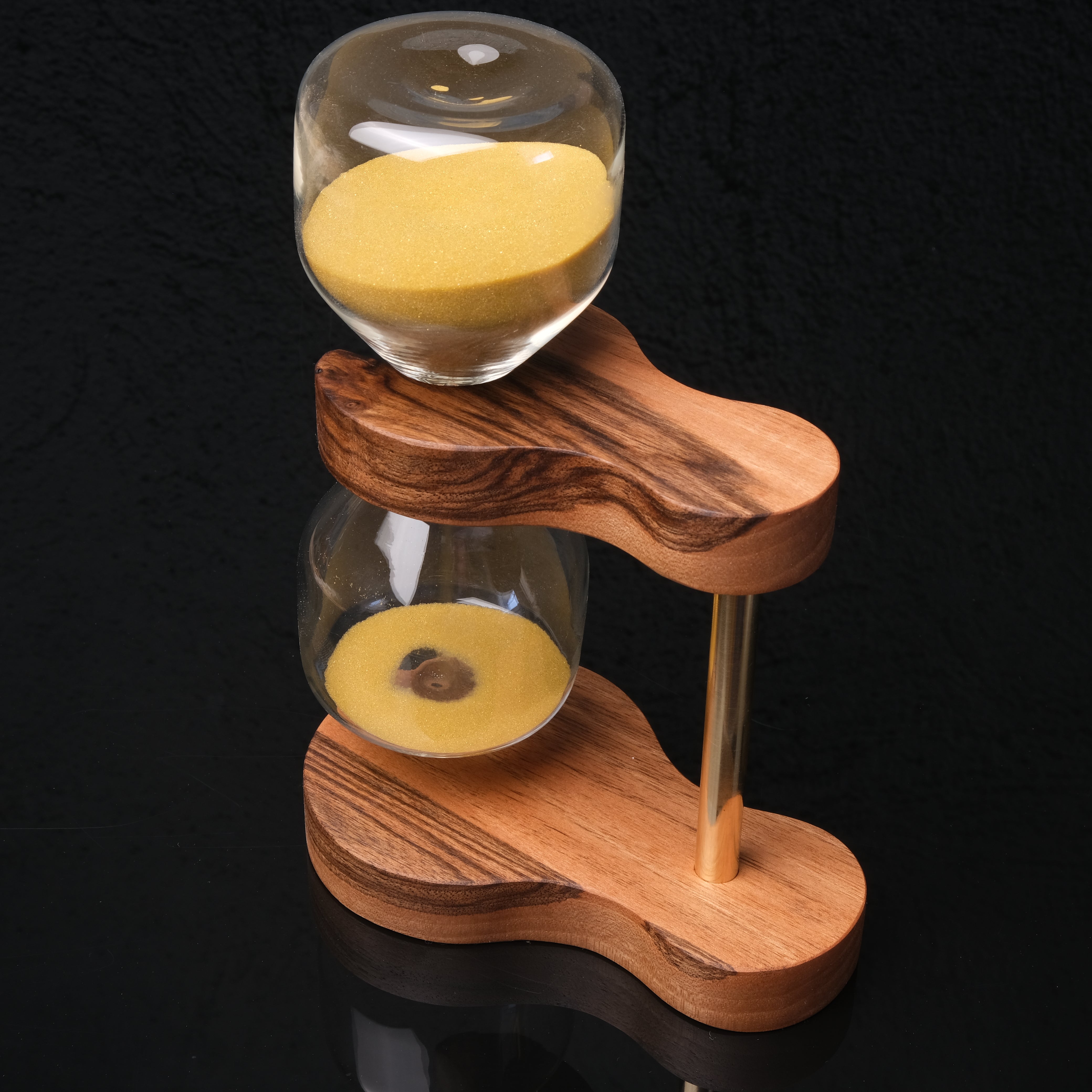 Chronos – Masif Ahşap & Cam Kum Saati | Lüks Masaüstü Ofis Aksesuarı ve Prestijli Hediye