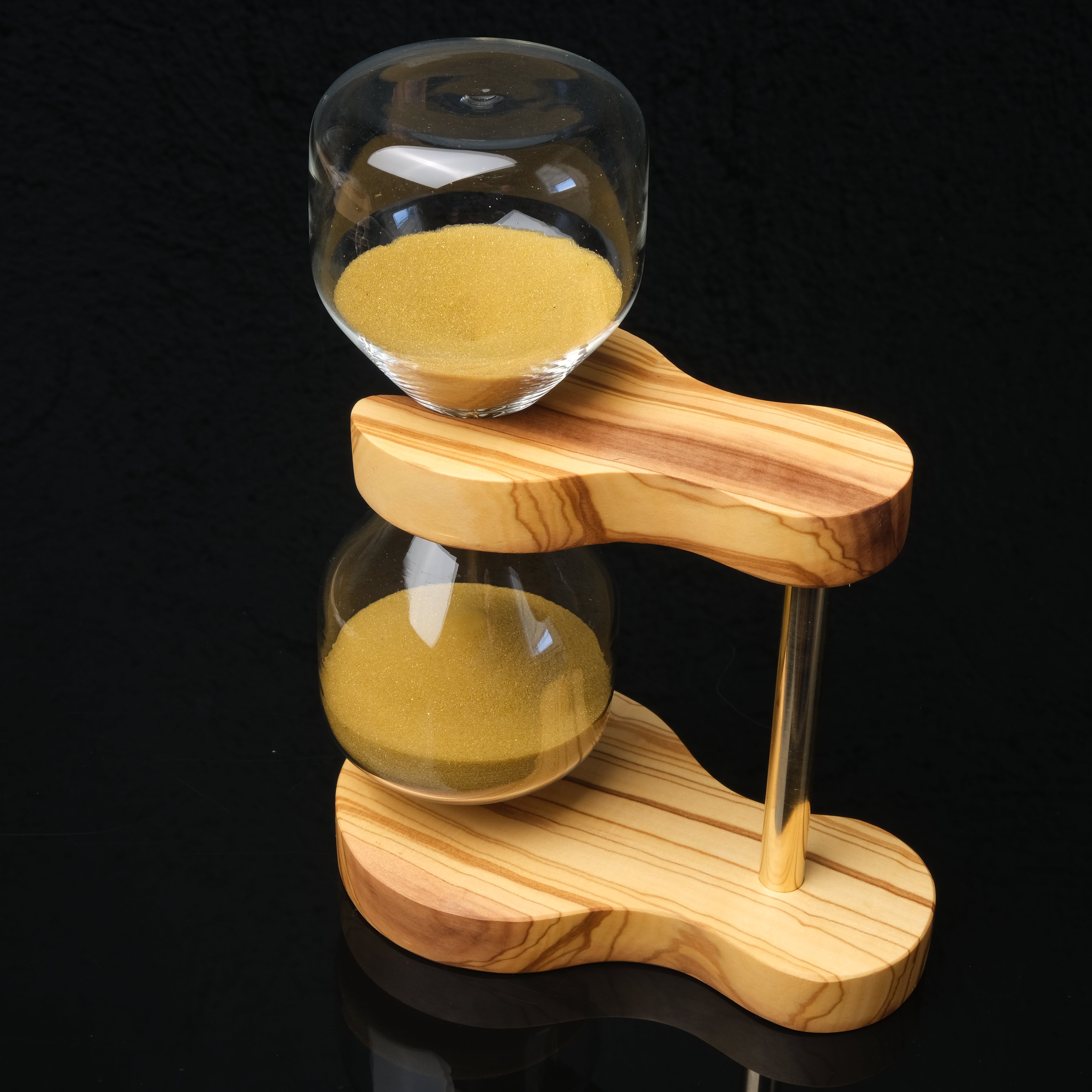 ASYMMETRIC WOODEN PEN HOLDER