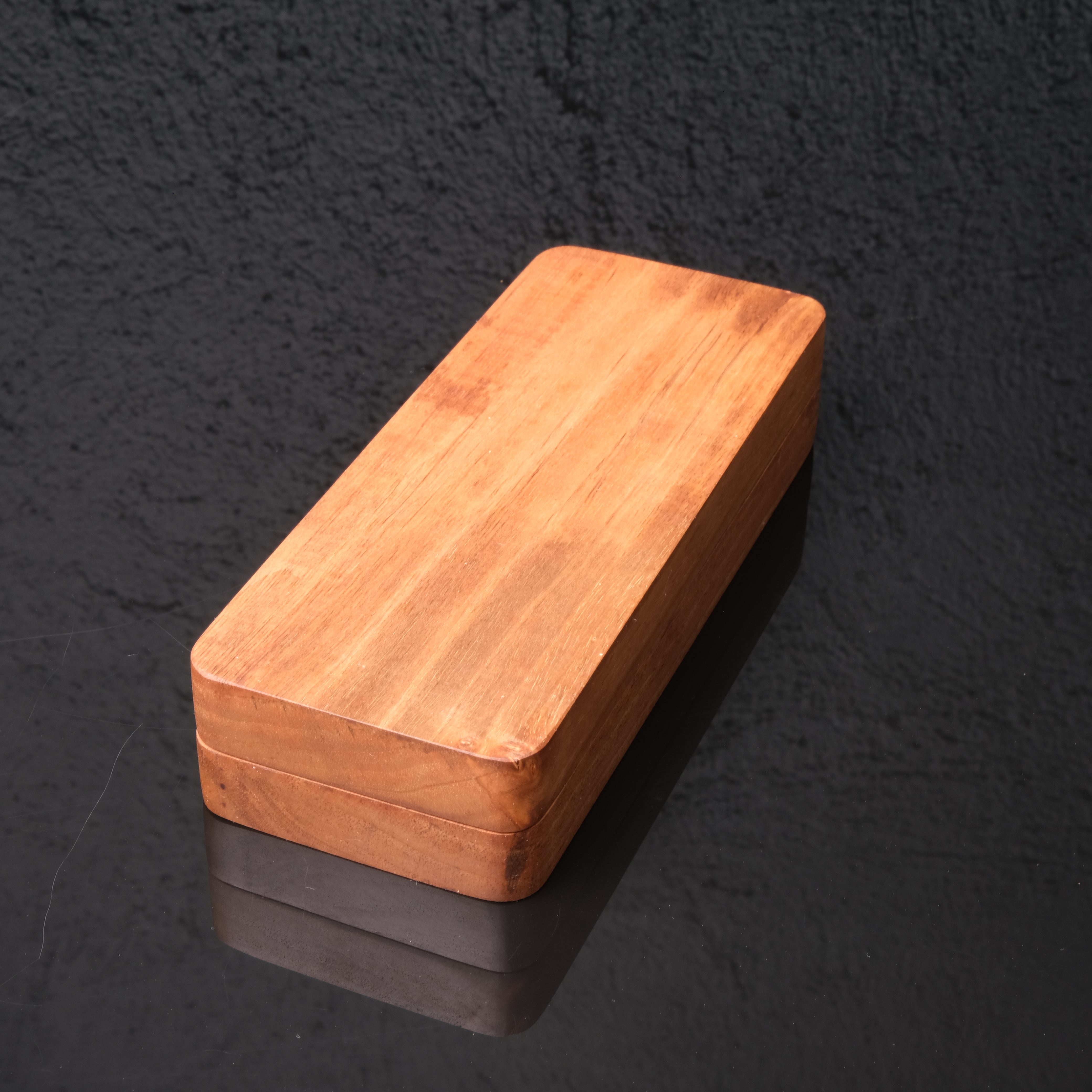 Linea – Masif Ahşap & Pirinç Dolma Kalem ve Stant