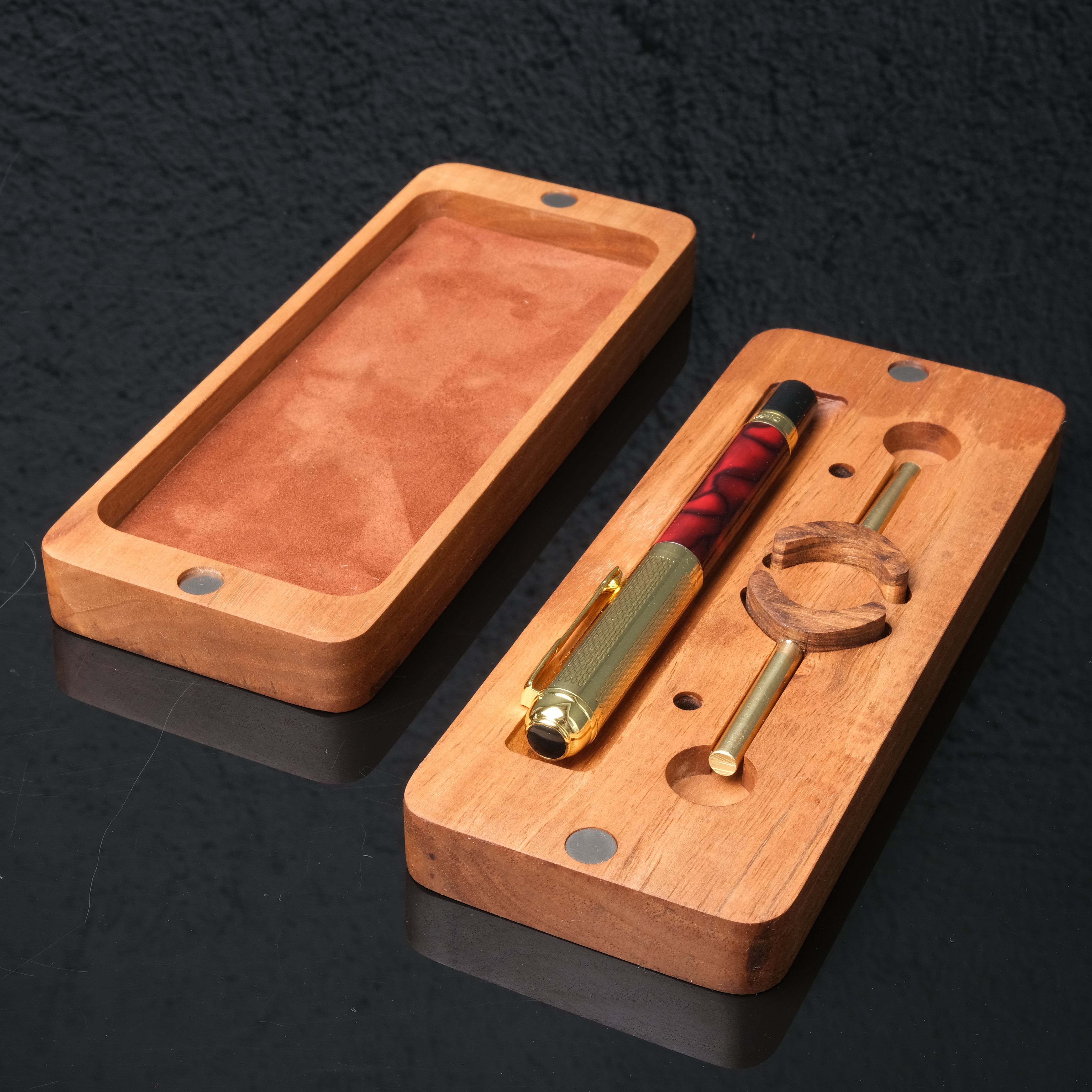 Linea – Masif Ahşap & Pirinç Dolma Kalem ve Stant