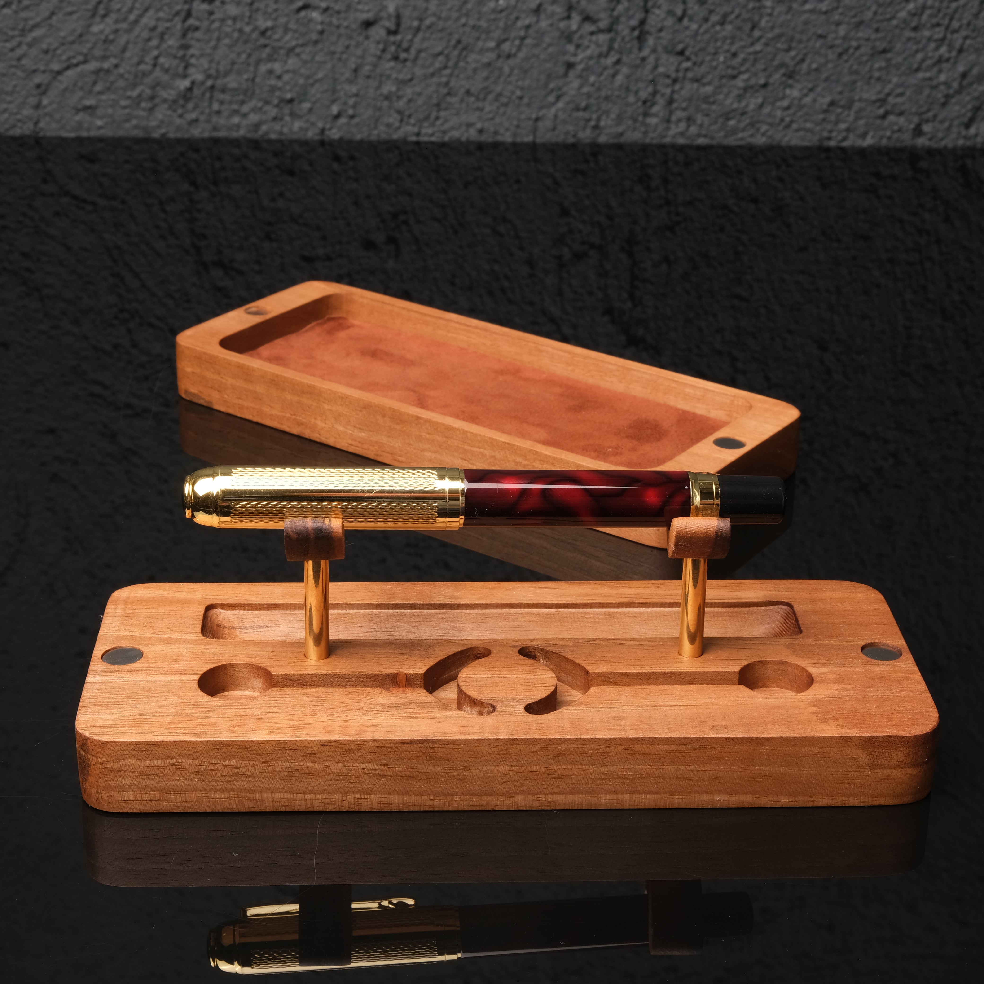 Linea – Masif Ahşap & Pirinç Dolma Kalem ve Stant