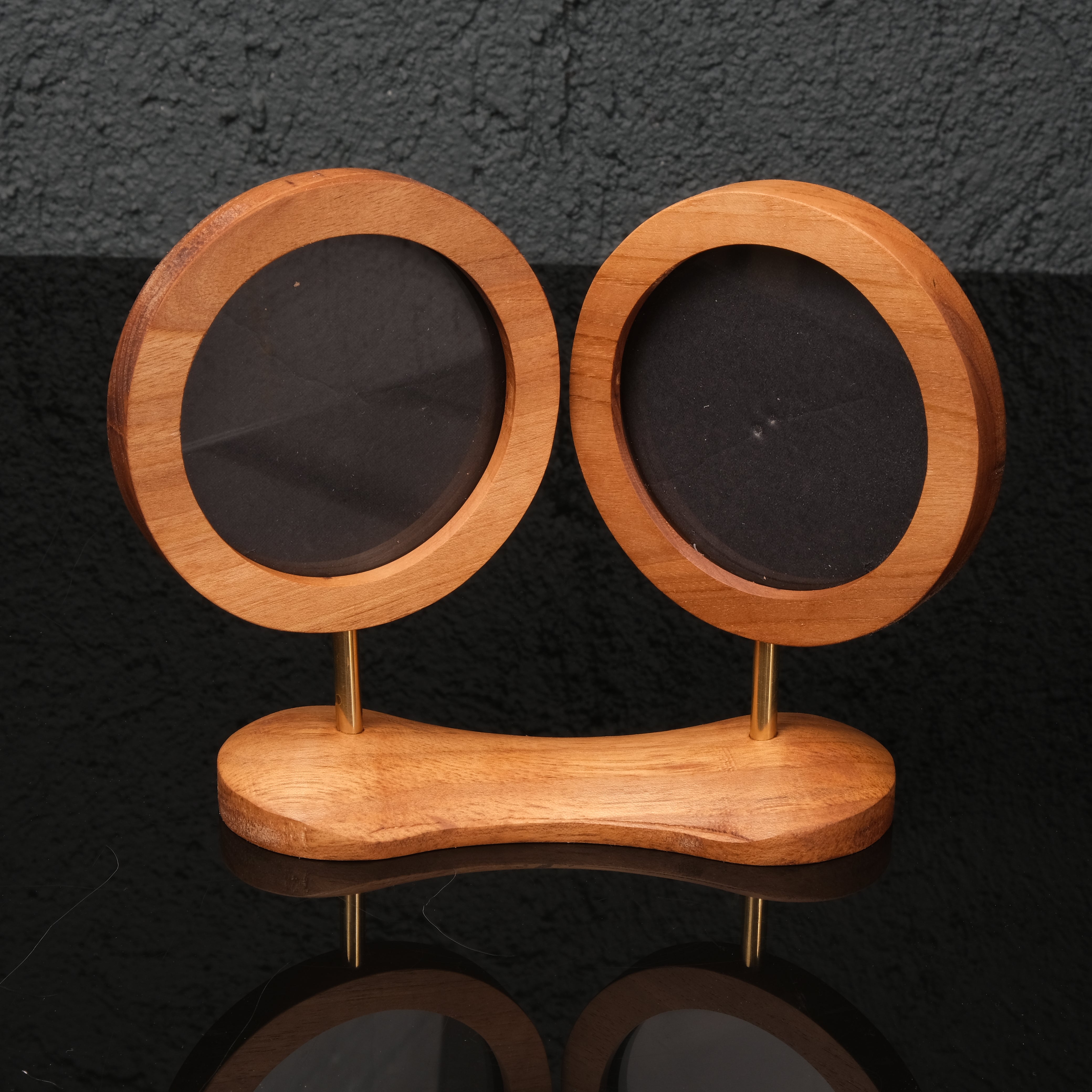 Duoform – İkili Masa Çerçevesi