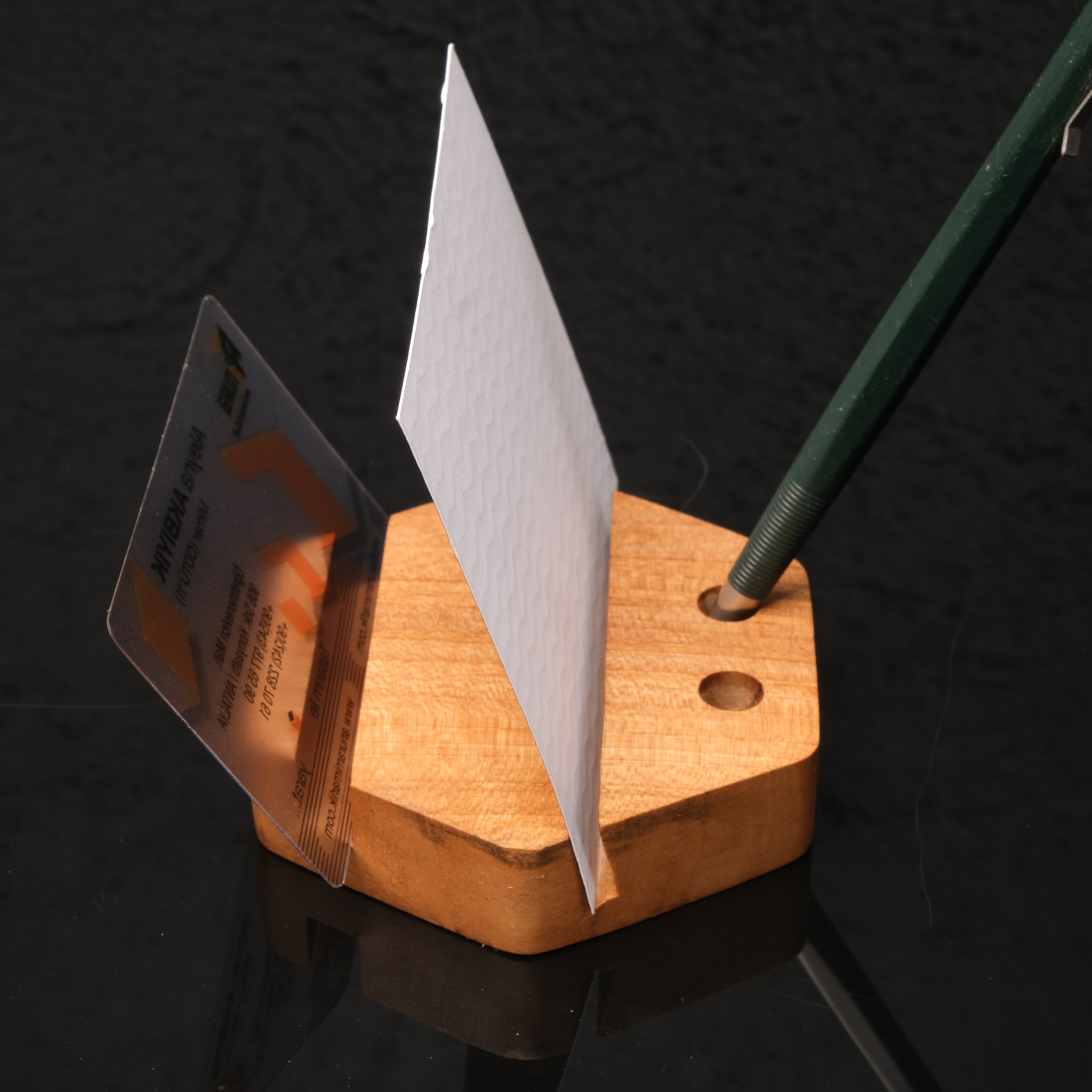 ASYMMETRIC WOODEN PEN HOLDER