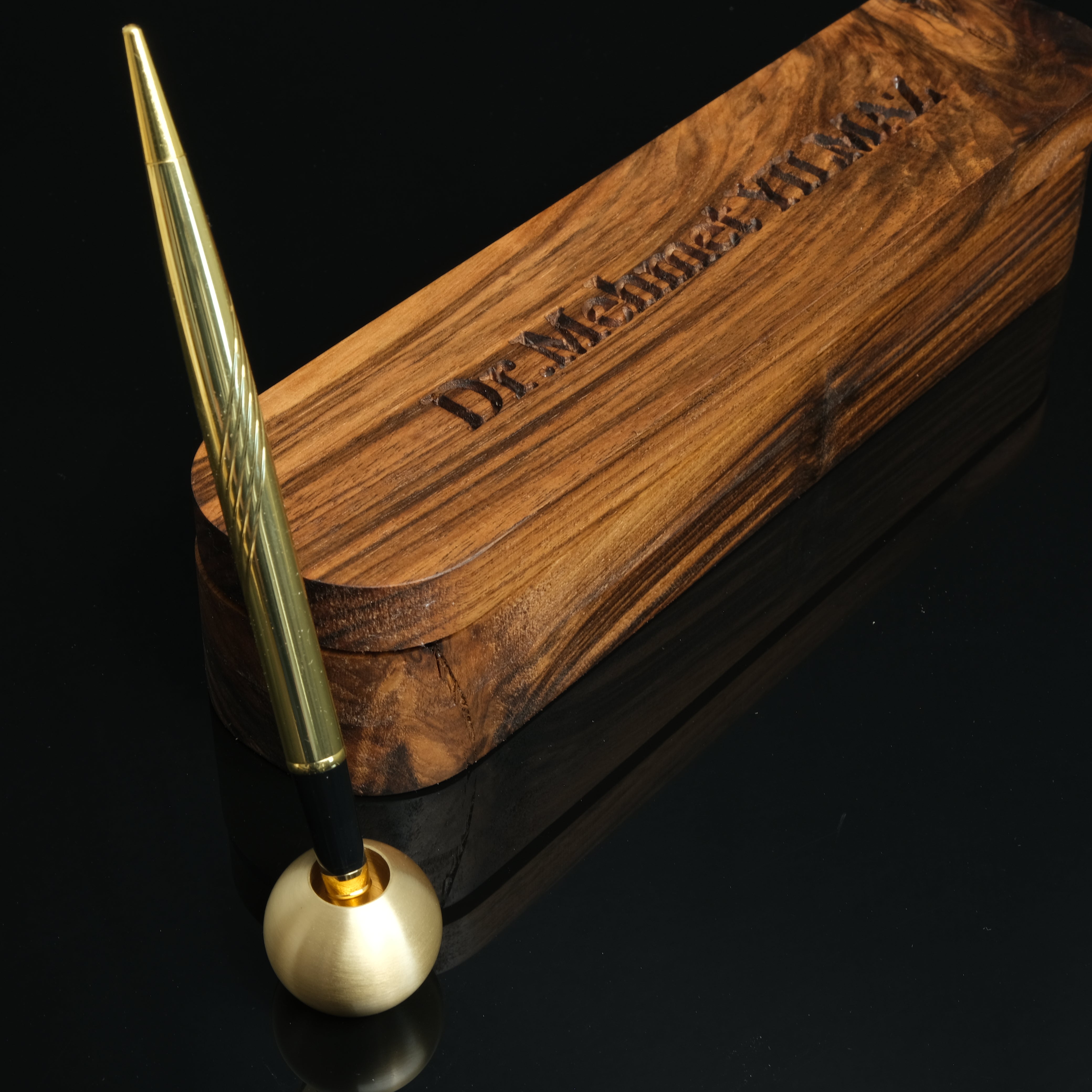 ASYMMETRIC WOODEN PEN HOLDER