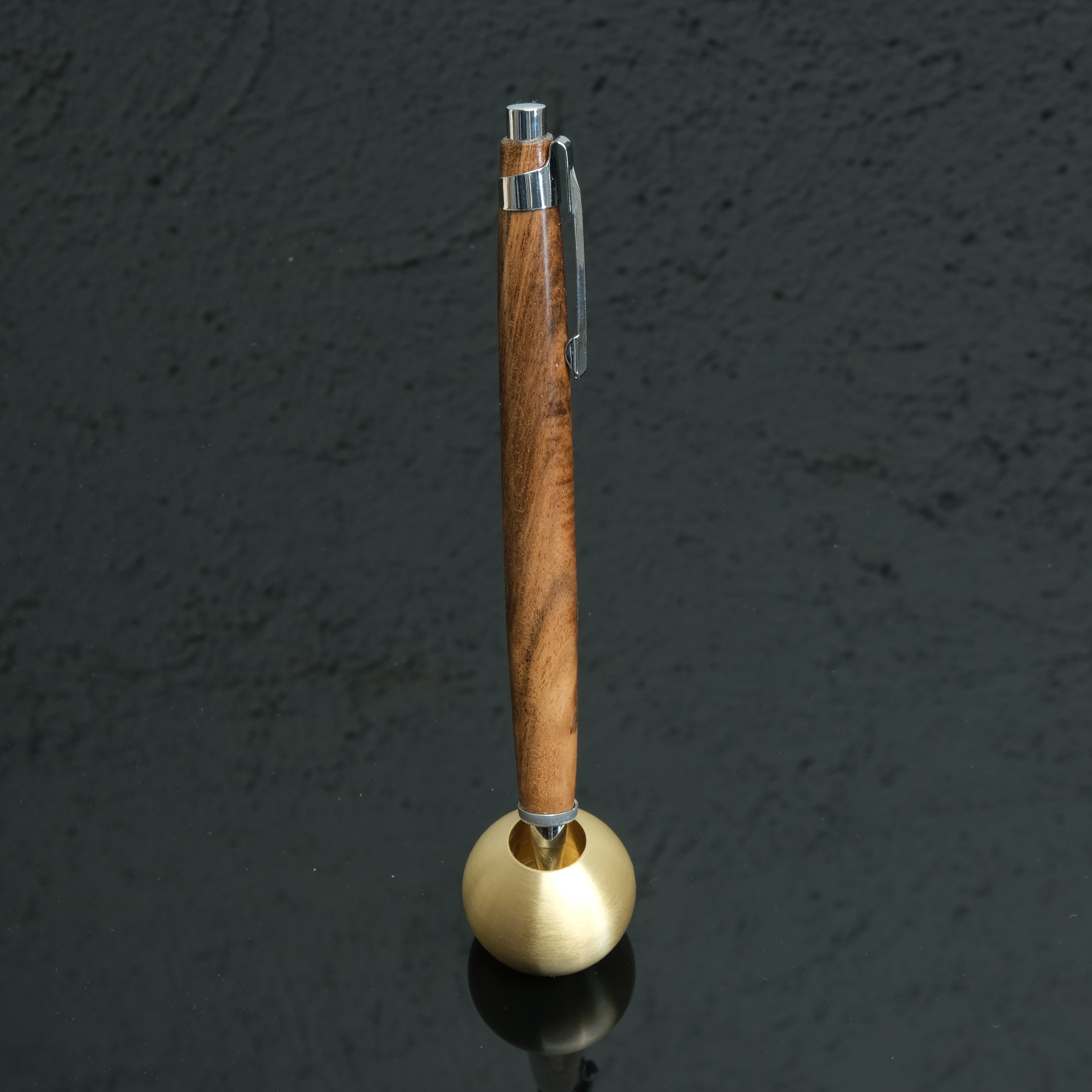 ASYMMETRIC WOODEN PEN HOLDER