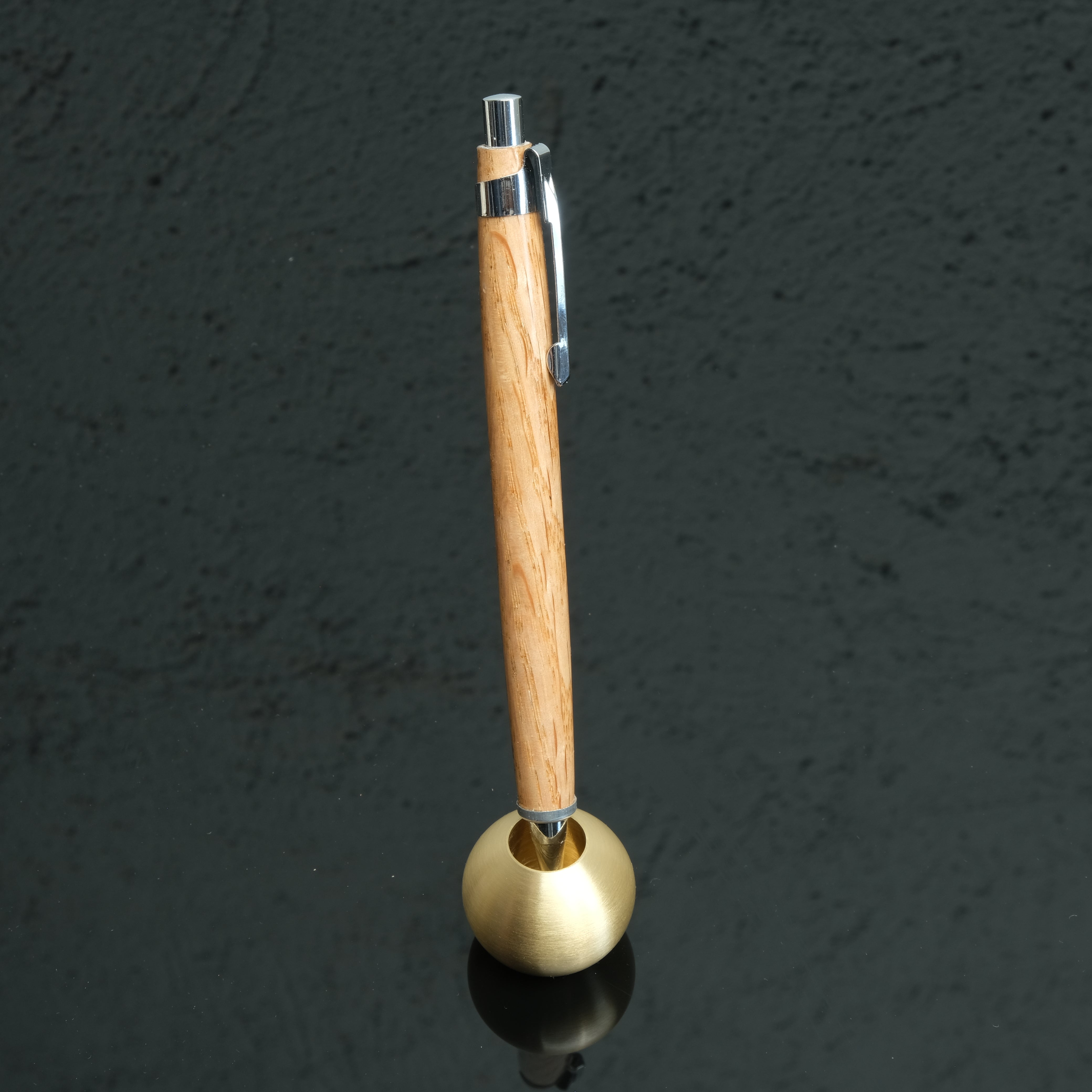 ASYMMETRIC WOODEN PEN HOLDER