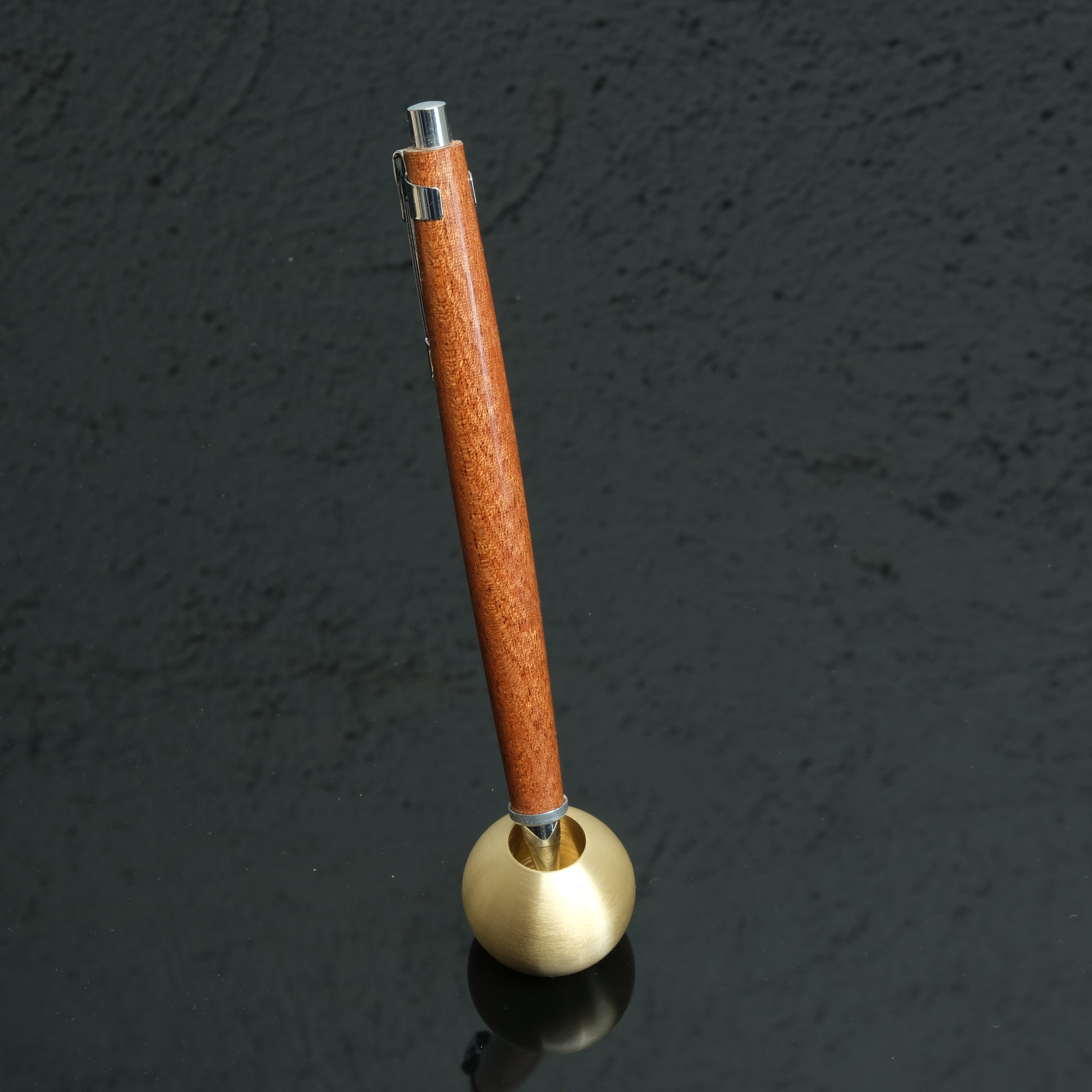 ASYMMETRIC WOODEN PEN HOLDER