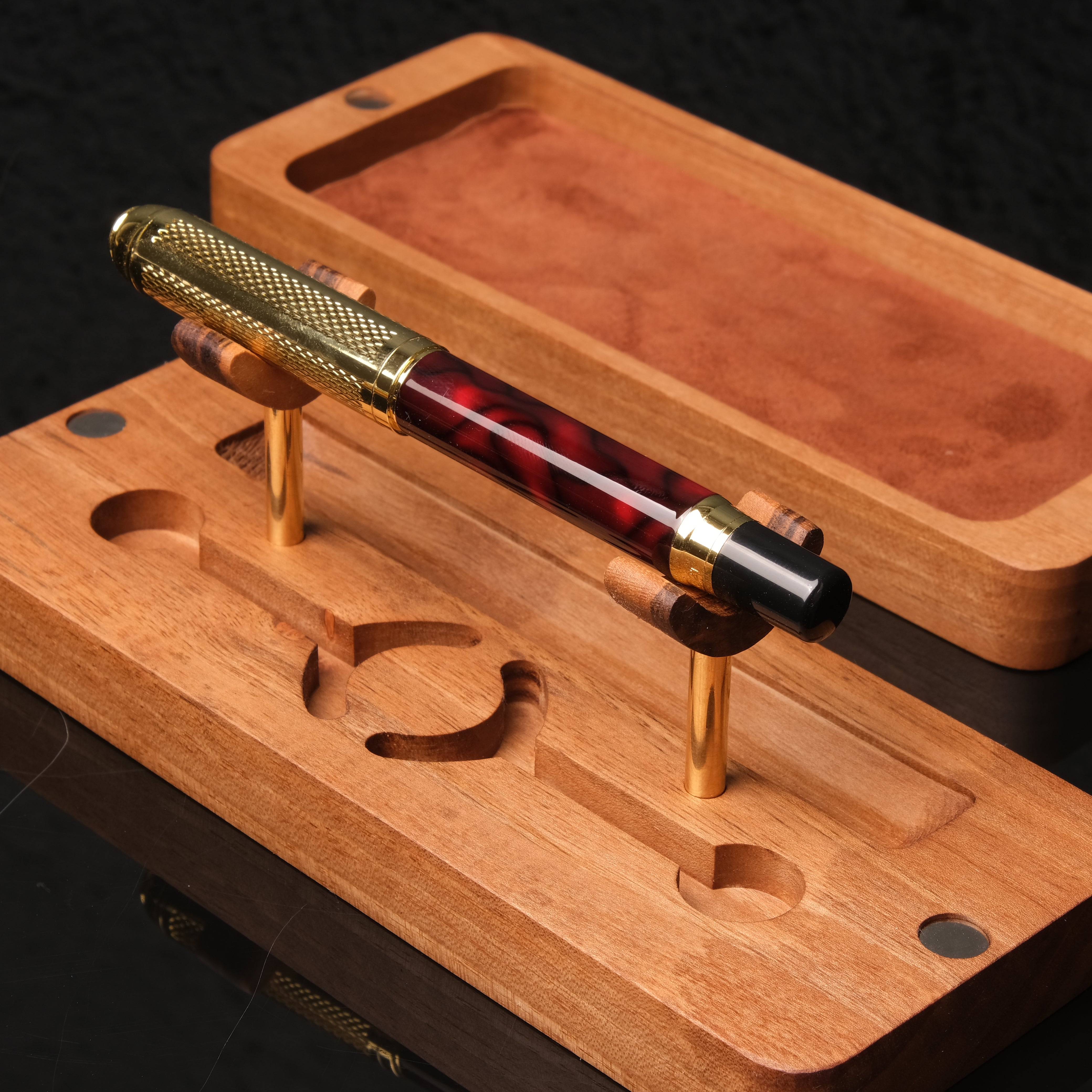 ASYMMETRIC WOODEN PEN HOLDER