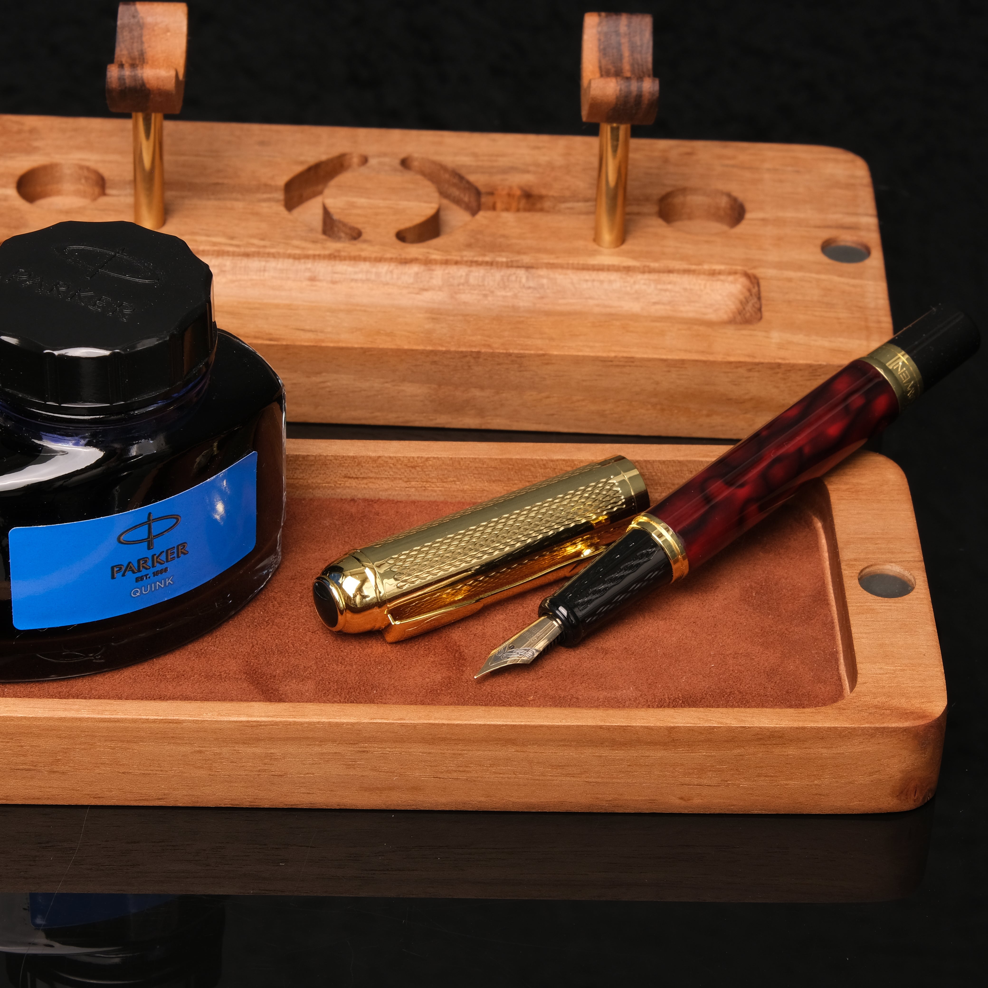 ASYMMETRIC WOODEN PEN HOLDER