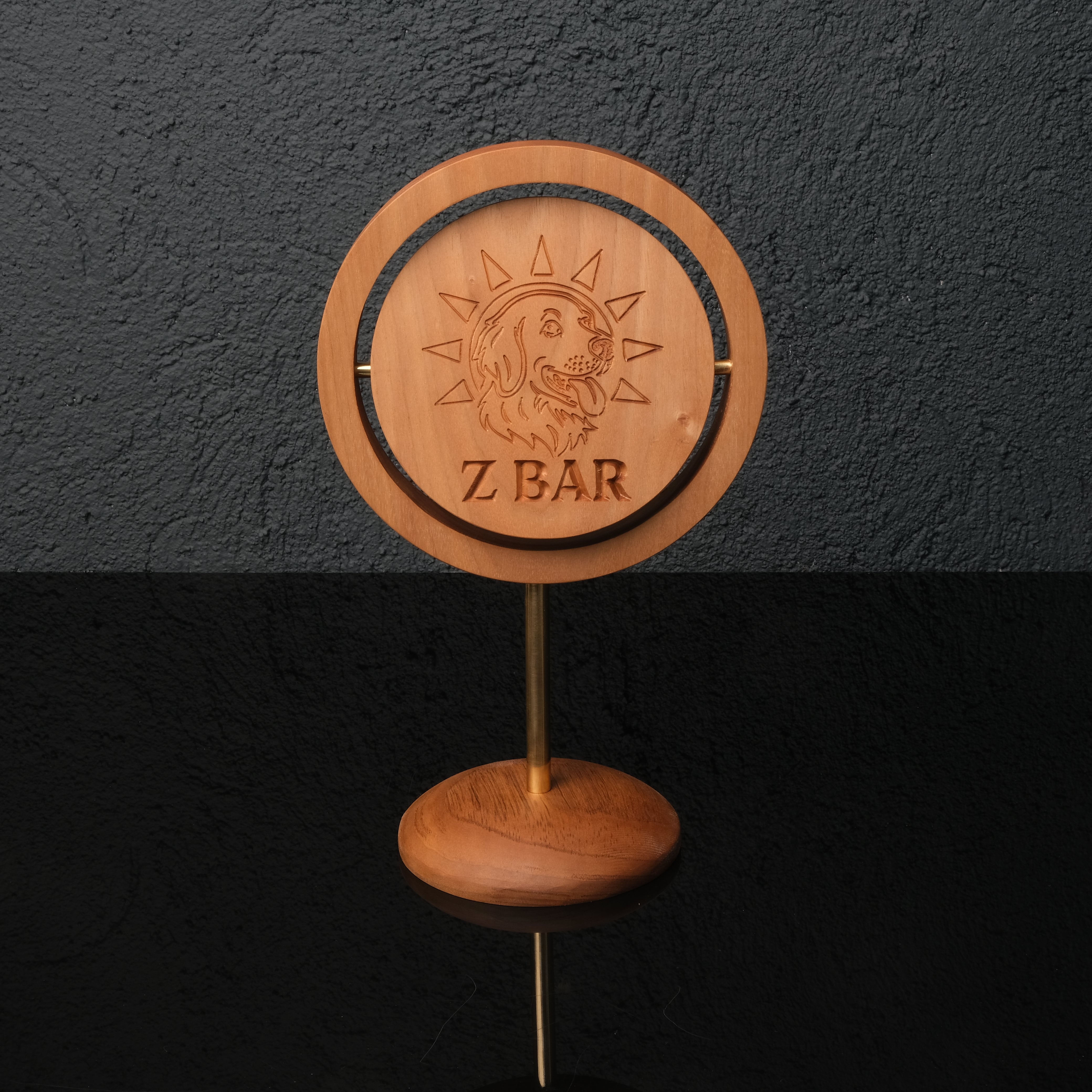 Orbis – Kişiye Özel Döner Masa Objesi (Logo & Motto Tasarımlı)