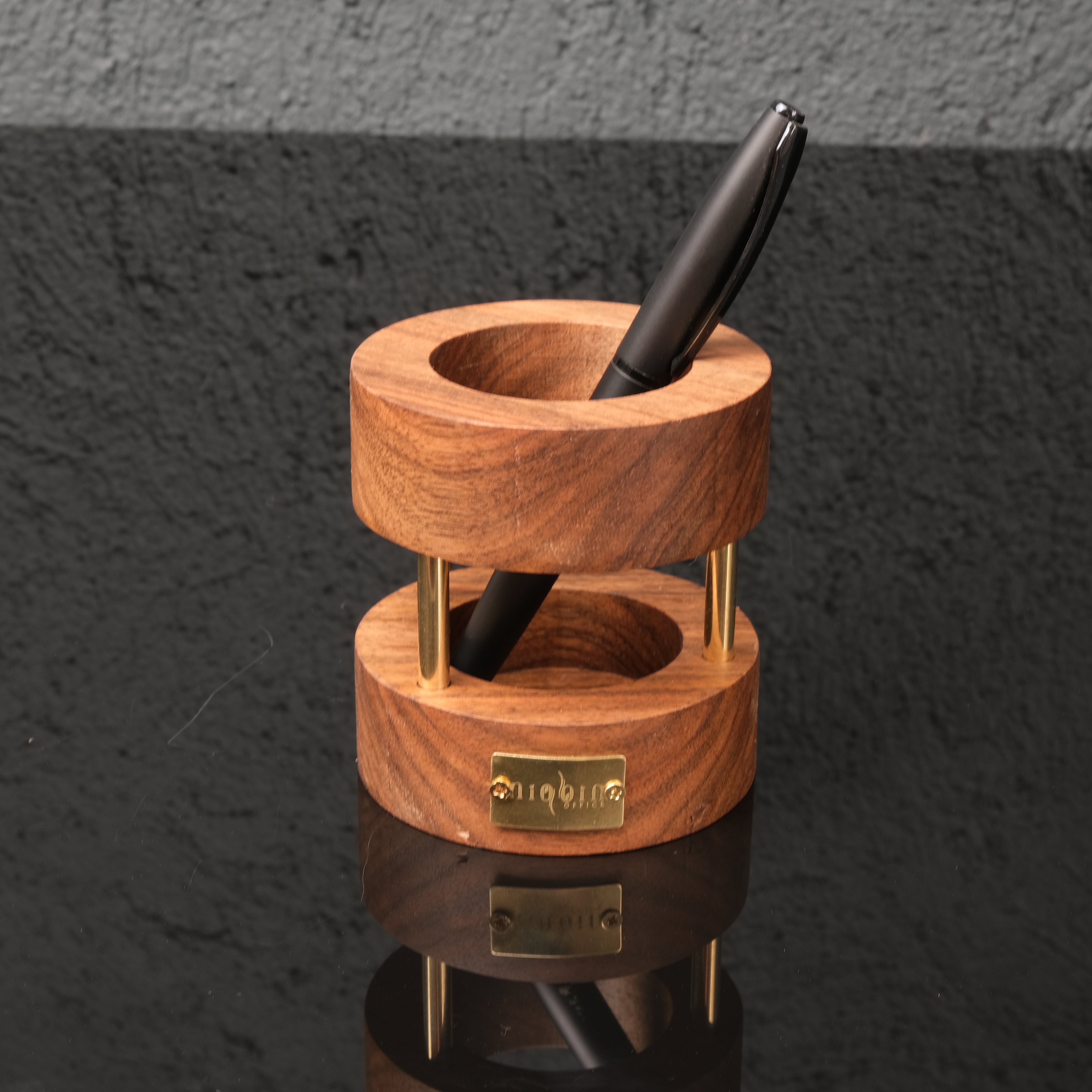 Imperium Orbit – Masif Ceviz Kalemlik